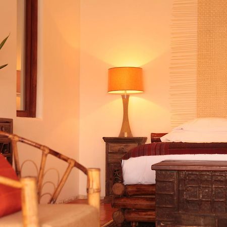 Amuleto Hotel Ixtapa  Buitenkant foto