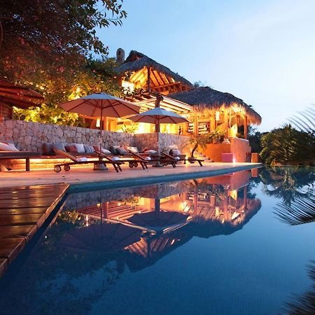Amuleto Hotel Ixtapa  Buitenkant foto