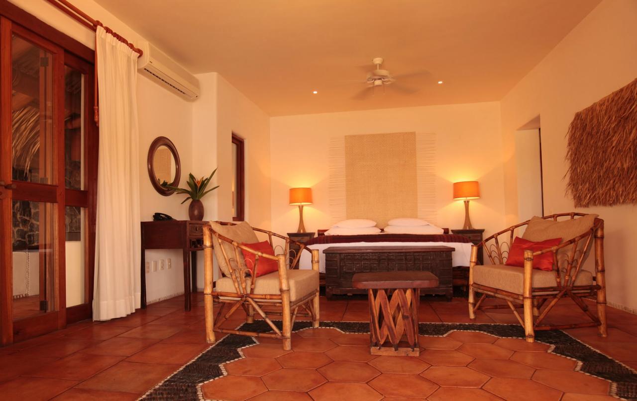 Amuleto Hotel Ixtapa  Buitenkant foto