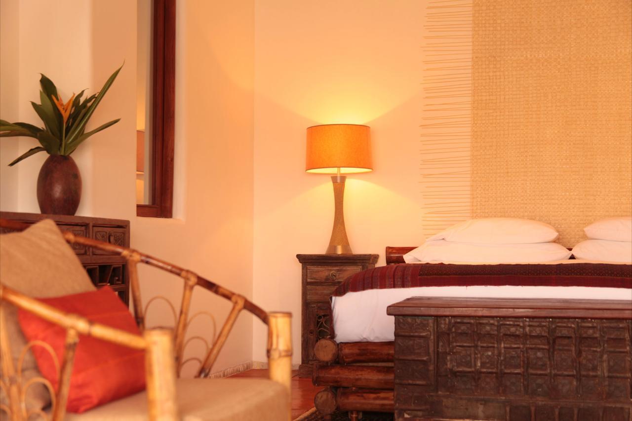 Amuleto Hotel Ixtapa  Buitenkant foto