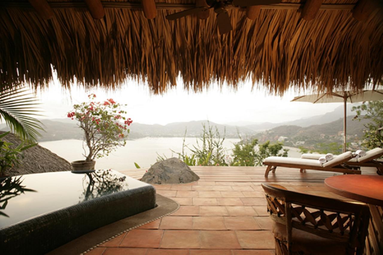Amuleto Hotel Ixtapa  Buitenkant foto