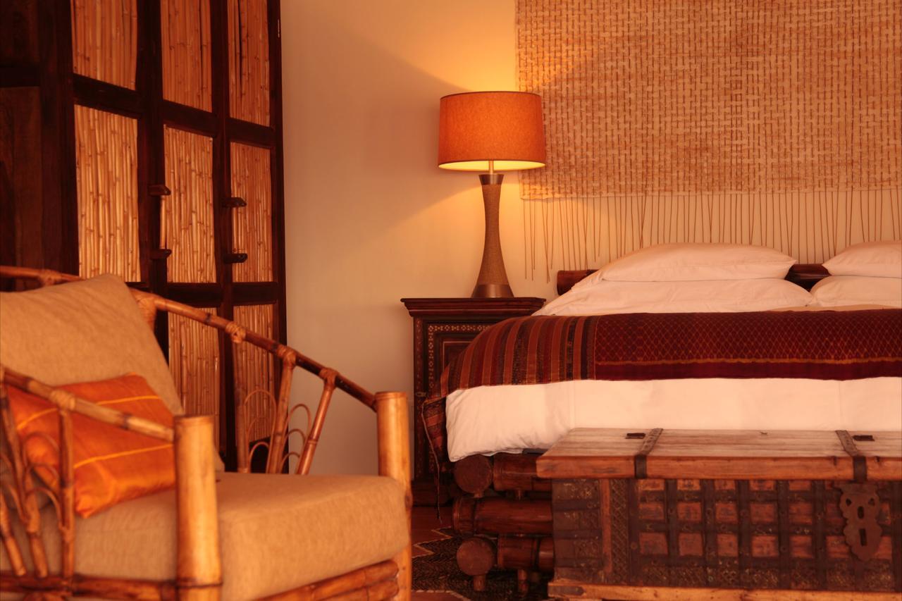 Amuleto Hotel Ixtapa  Buitenkant foto