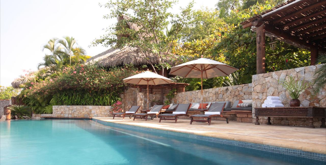 Amuleto Hotel Ixtapa  Buitenkant foto